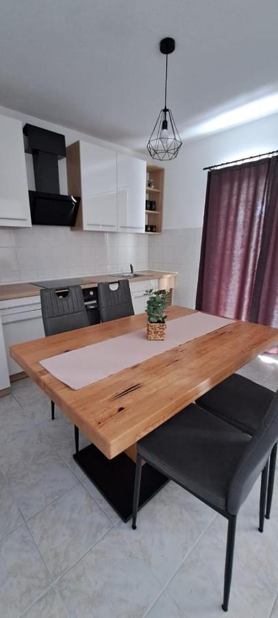 Apartment Anchor Čelina Kültér fotó